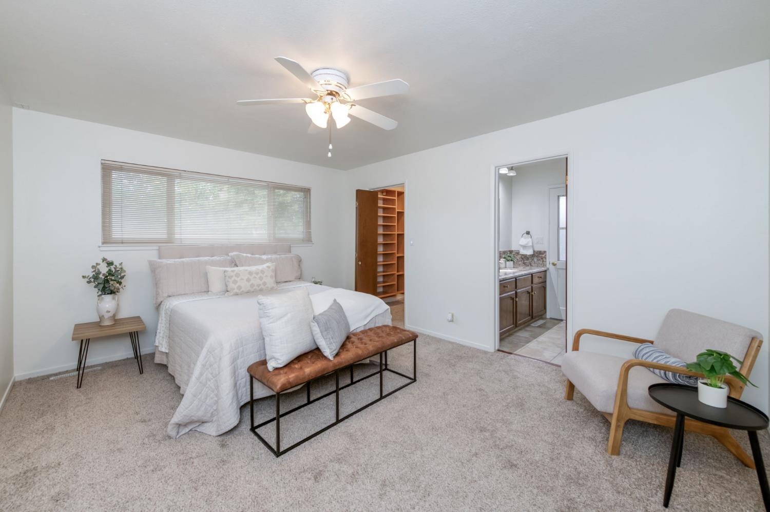 6561 N Jackson Ave, Fresno, CA 93710