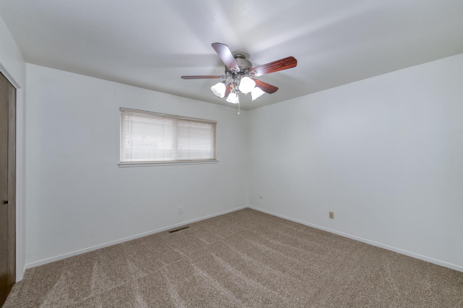 6561 N Jackson Ave, Fresno, CA 93710