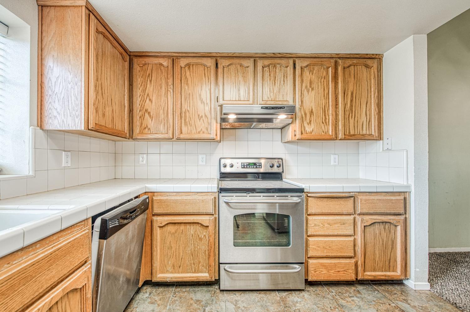 2535 Sierra Ave, Clovis, CA 93611