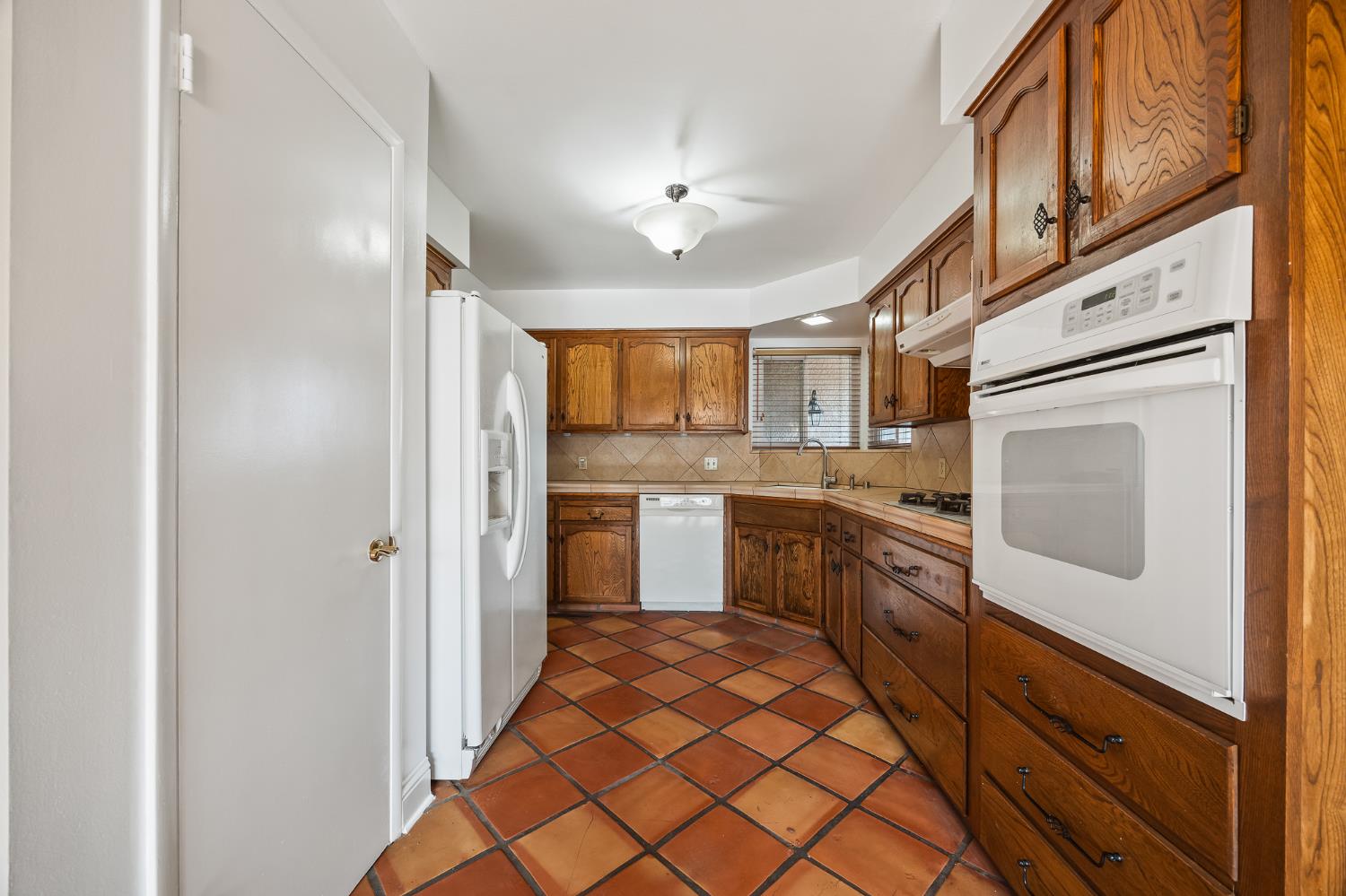 6725 N Baird Ave, Fresno, CA 93710