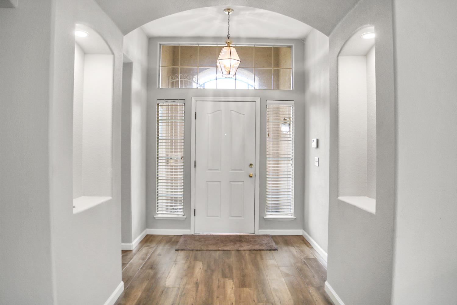 7583 N State St, Fresno, CA 93722