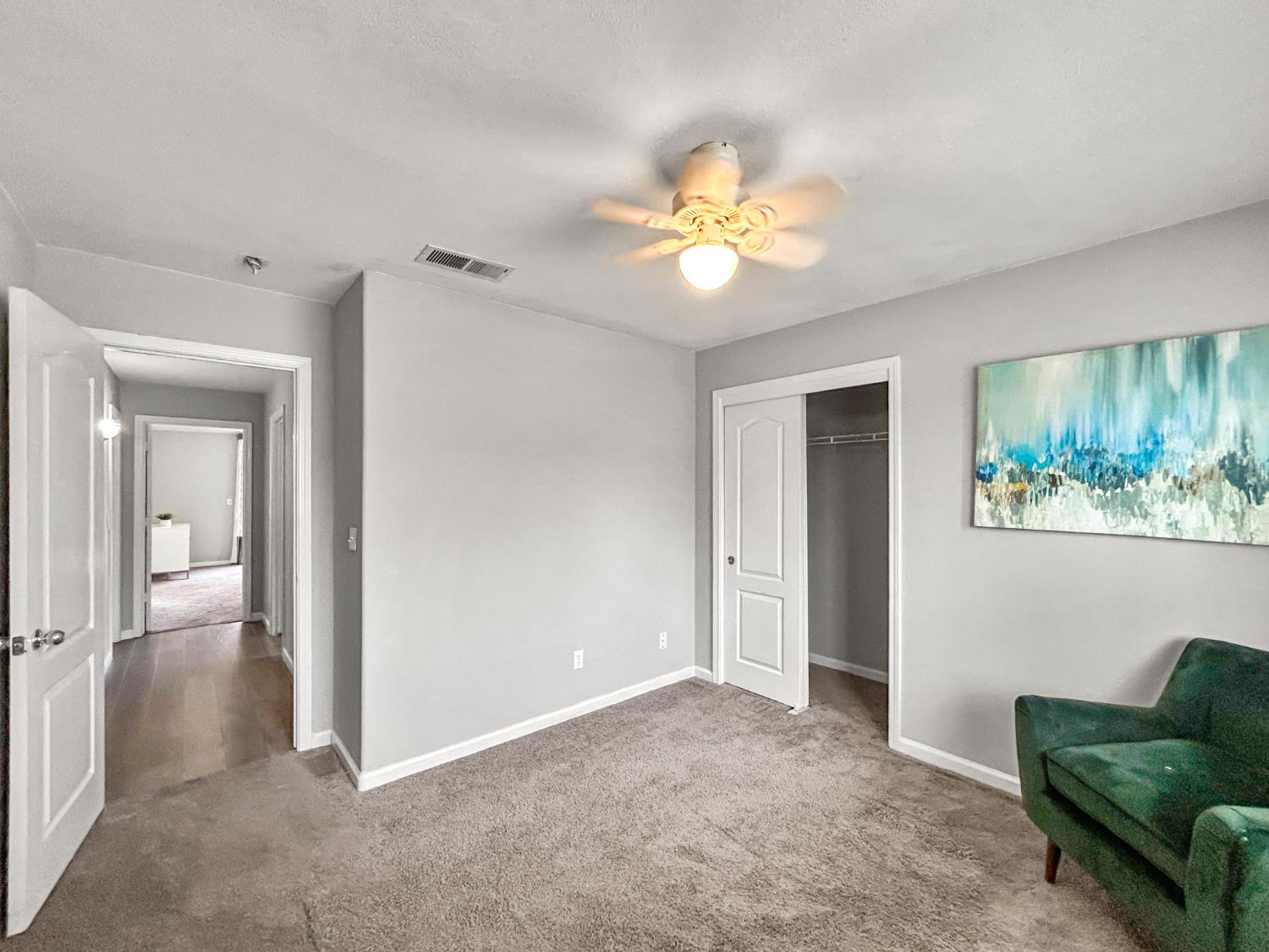 7583 N State St, Fresno, CA 93722