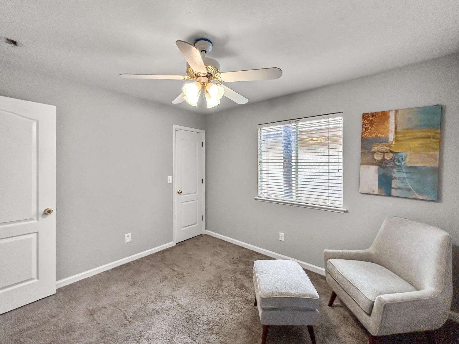 7583 N State St, Fresno, CA 93722