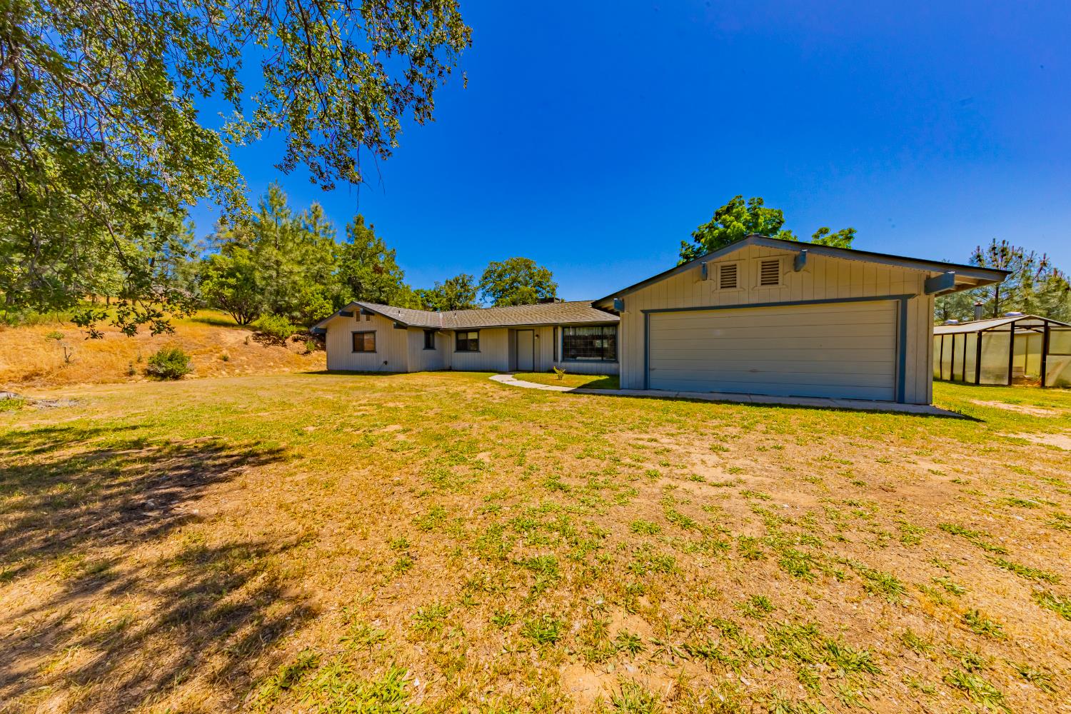 47457 Road 620, Oakhurst, CA 93644
