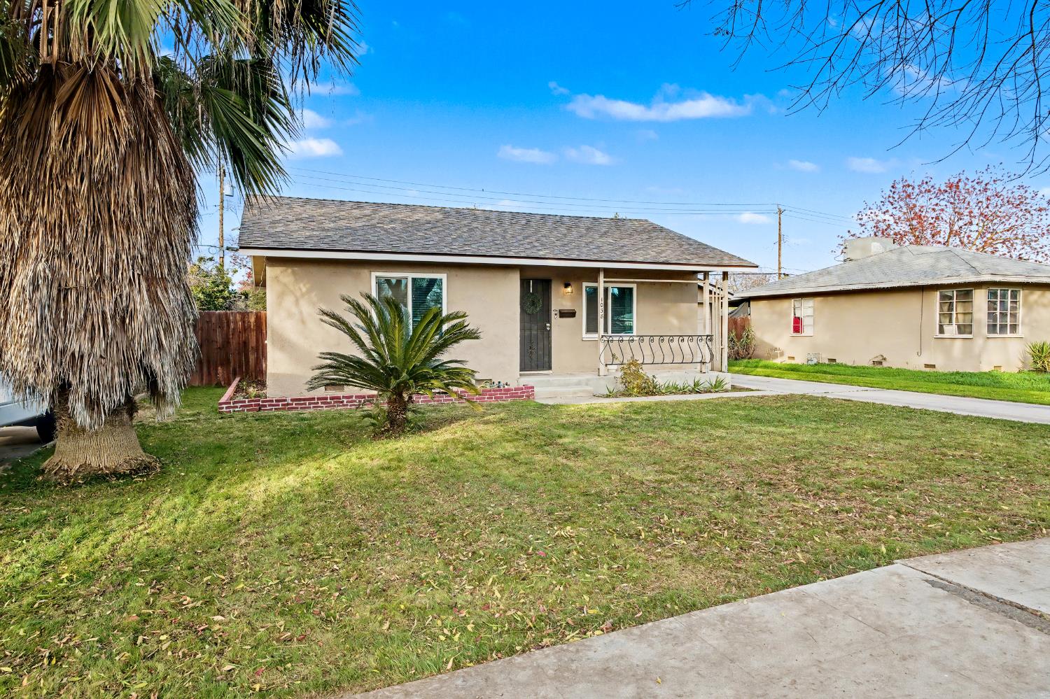 1038 W Cortland Ave, Fresno, CA 93705