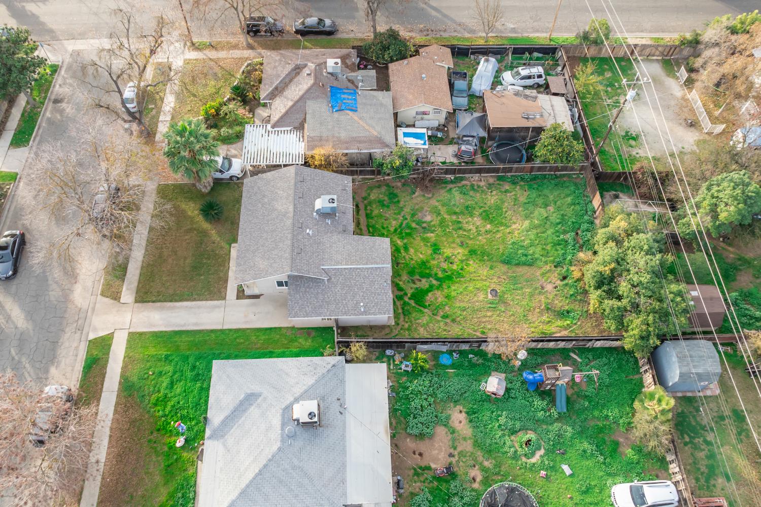 1038 W Cortland Ave, Fresno, CA 93705