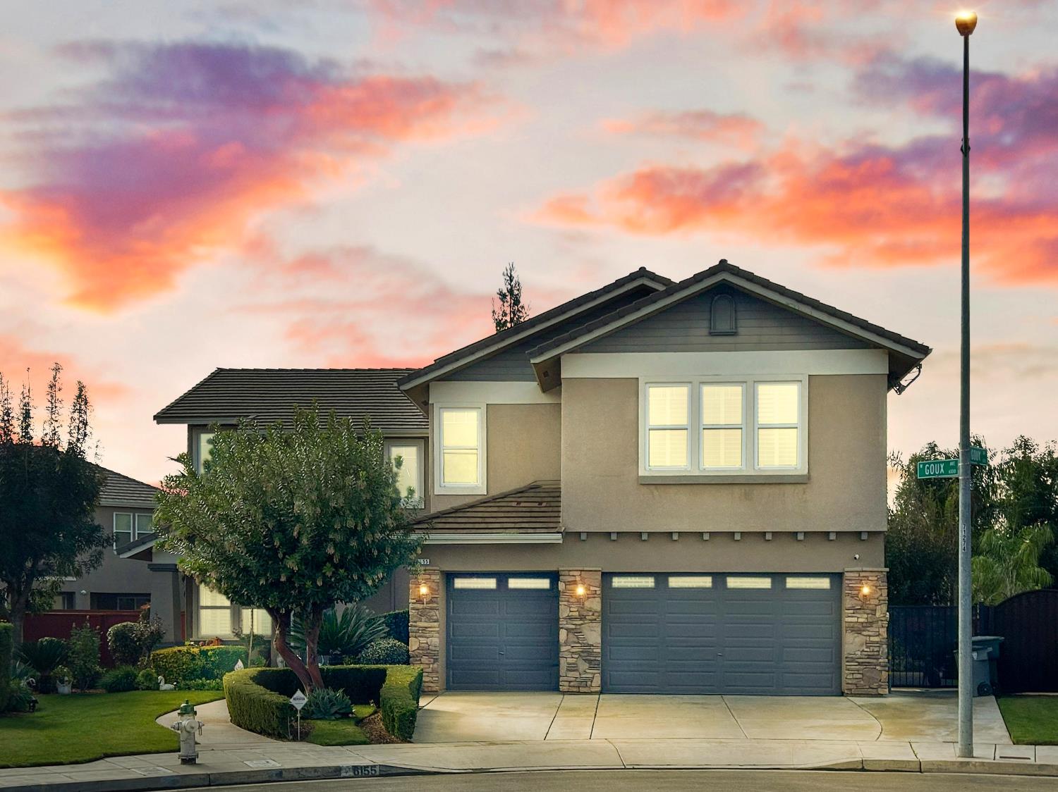 6155 W Goux Ave, Fresno, CA 93722