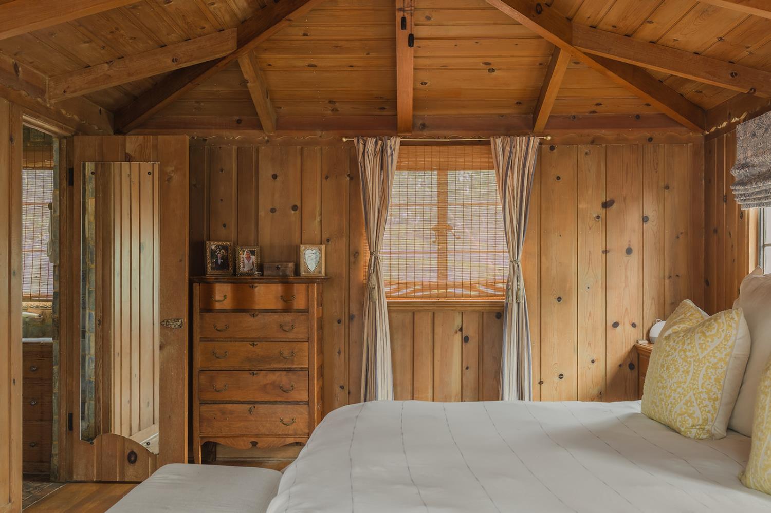 1525 N Echo Ave, Fresno, CA 93728