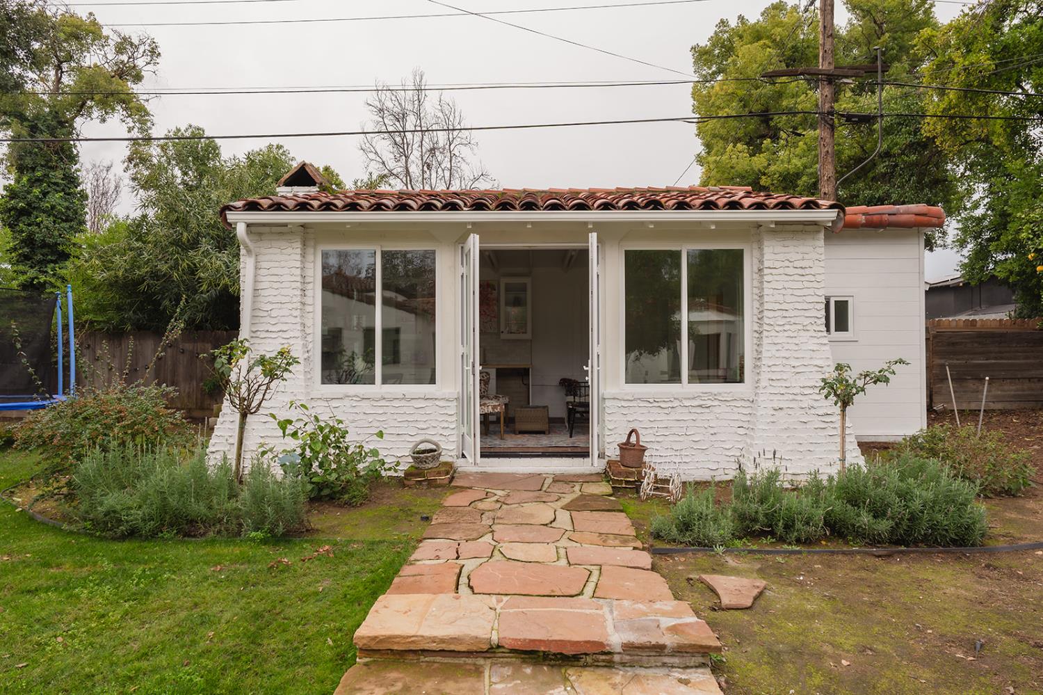 1525 N Echo Ave, Fresno, CA 93728