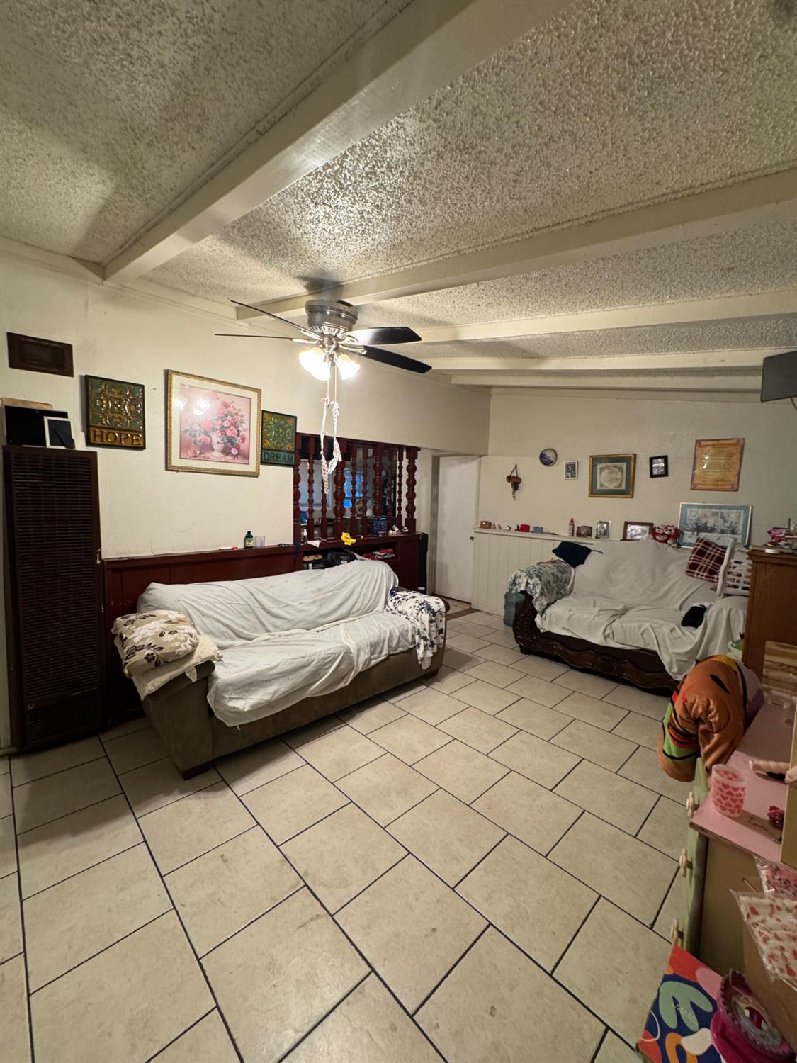 1123 E Garrett Ave, Fresno, CA 93706