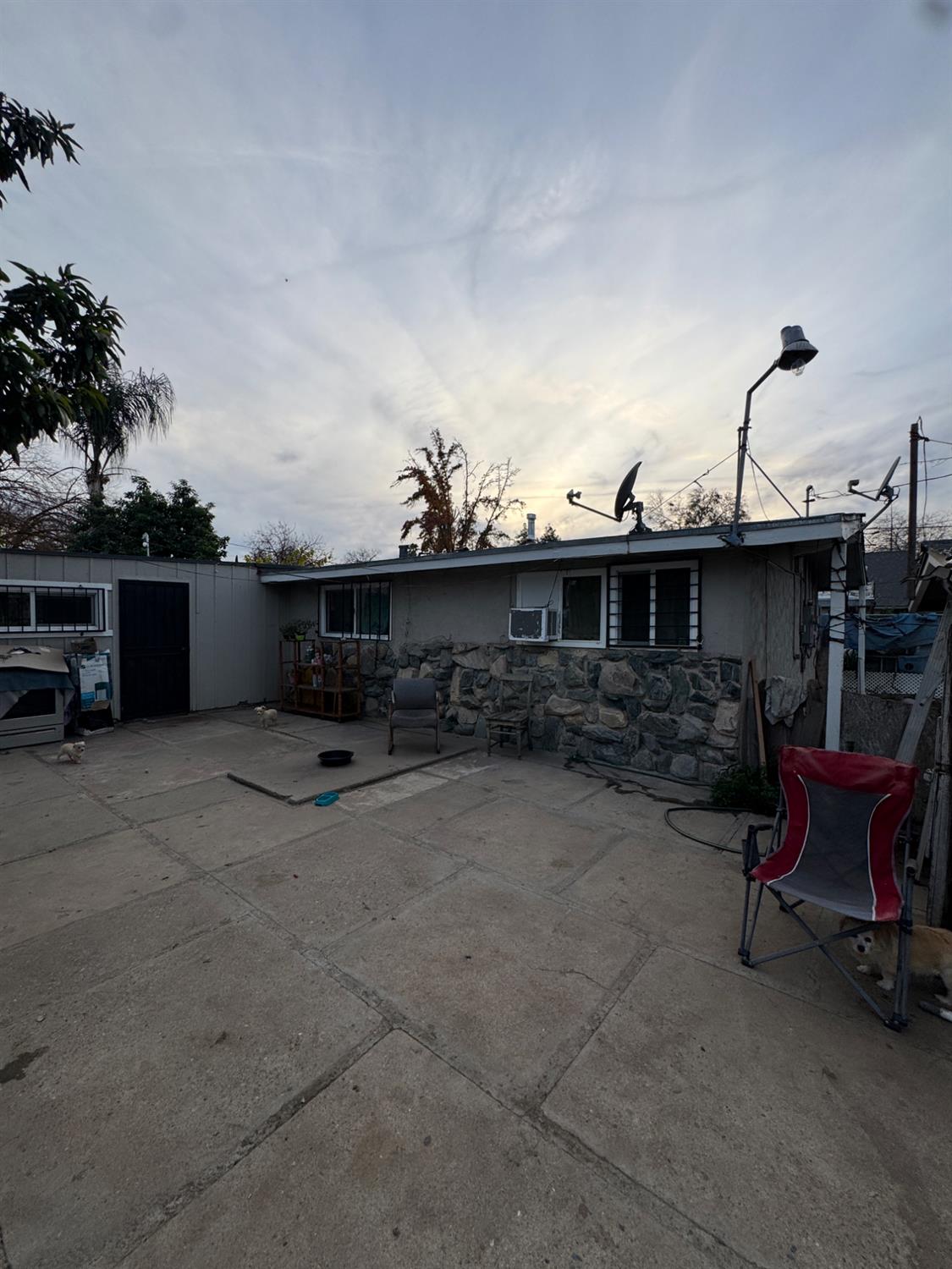 1123 E Garrett Ave, Fresno, CA 93706