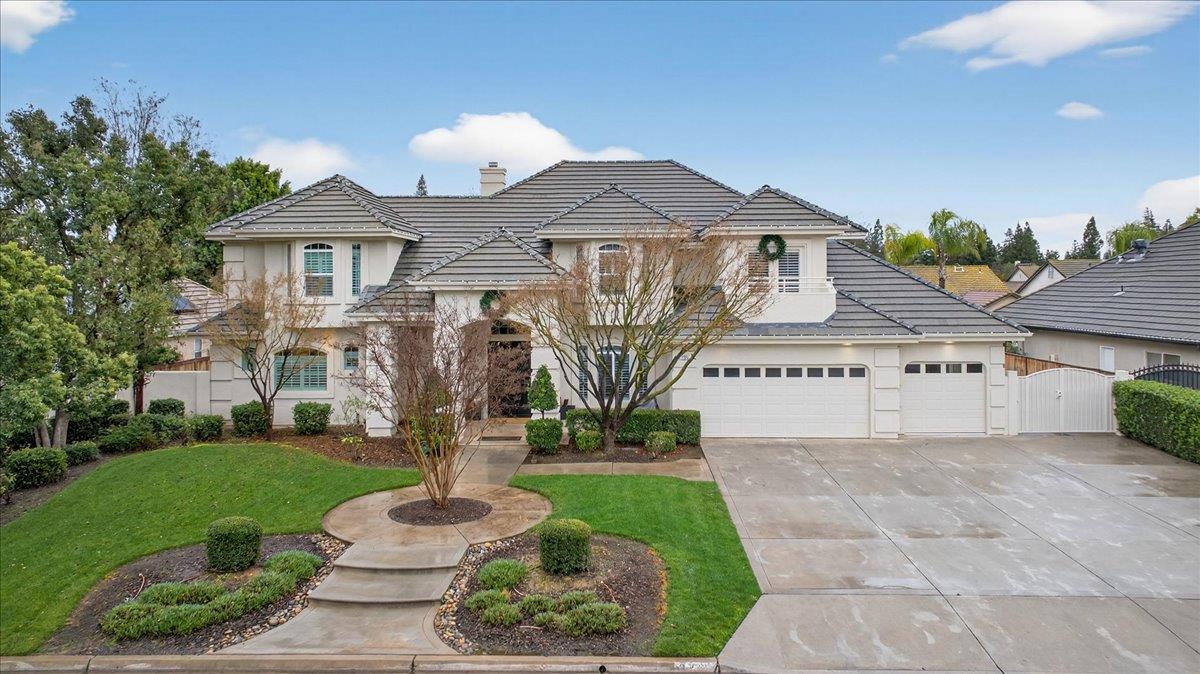 2205 W Fir Ave, Fresno, CA 93711