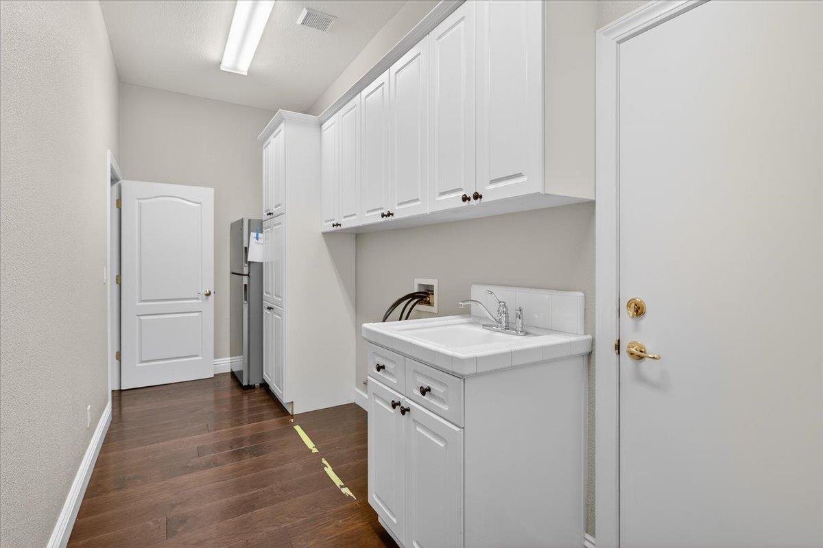 2205 W Fir Ave, Fresno, CA 93711