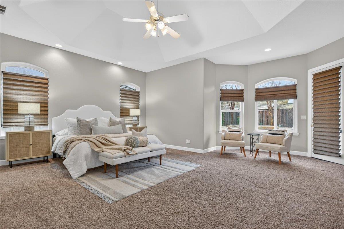 2205 W Fir Ave, Fresno, CA 93711