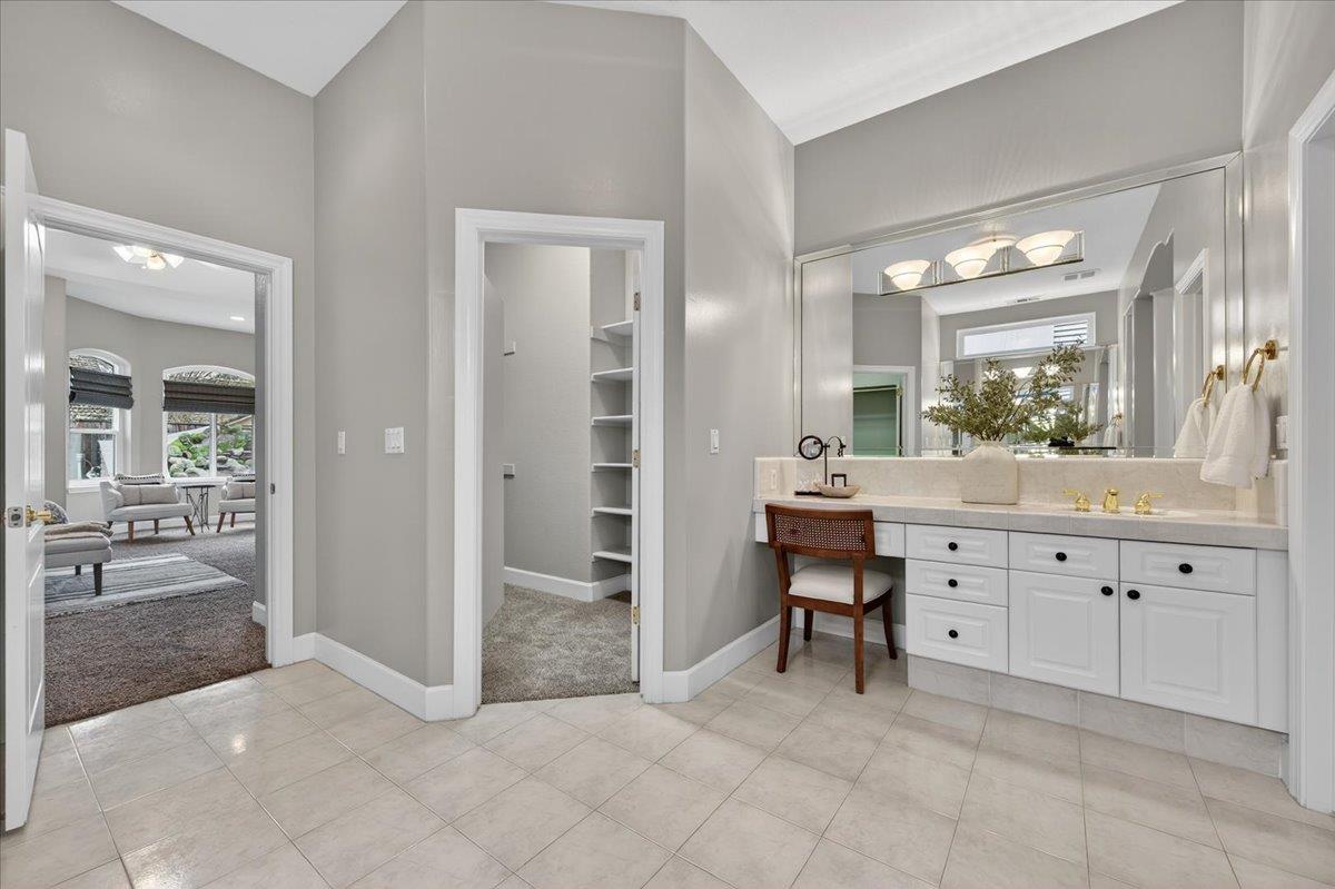 2205 W Fir Ave, Fresno, CA 93711