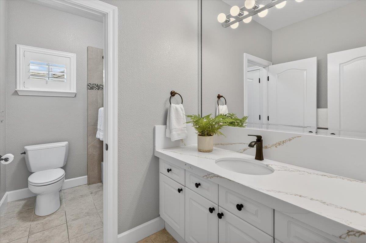 2205 W Fir Ave, Fresno, CA 93711