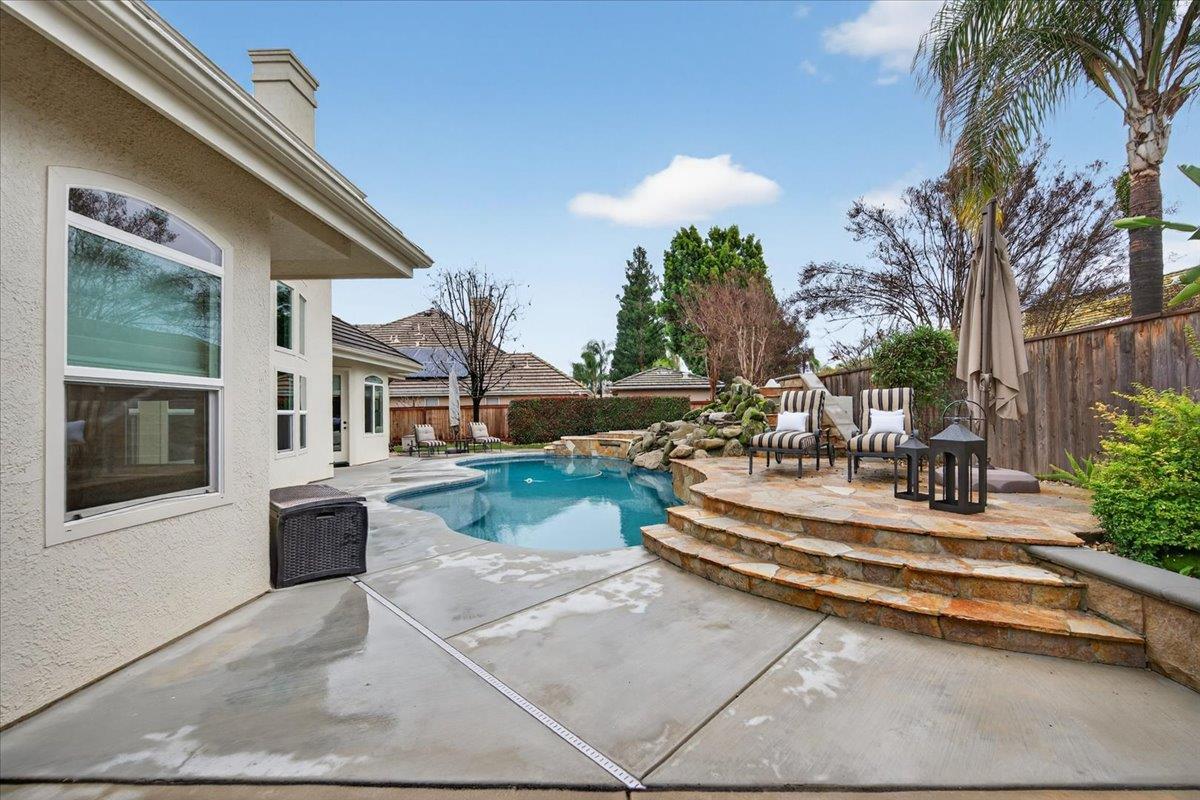 2205 W Fir Ave, Fresno, CA 93711