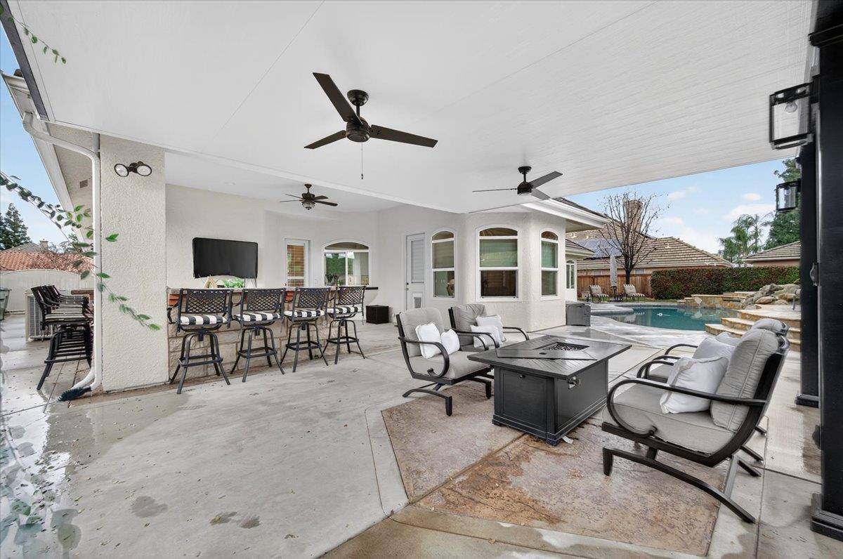 2205 W Fir Ave, Fresno, CA 93711