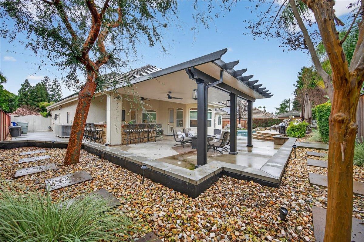 2205 W Fir Ave, Fresno, CA 93711