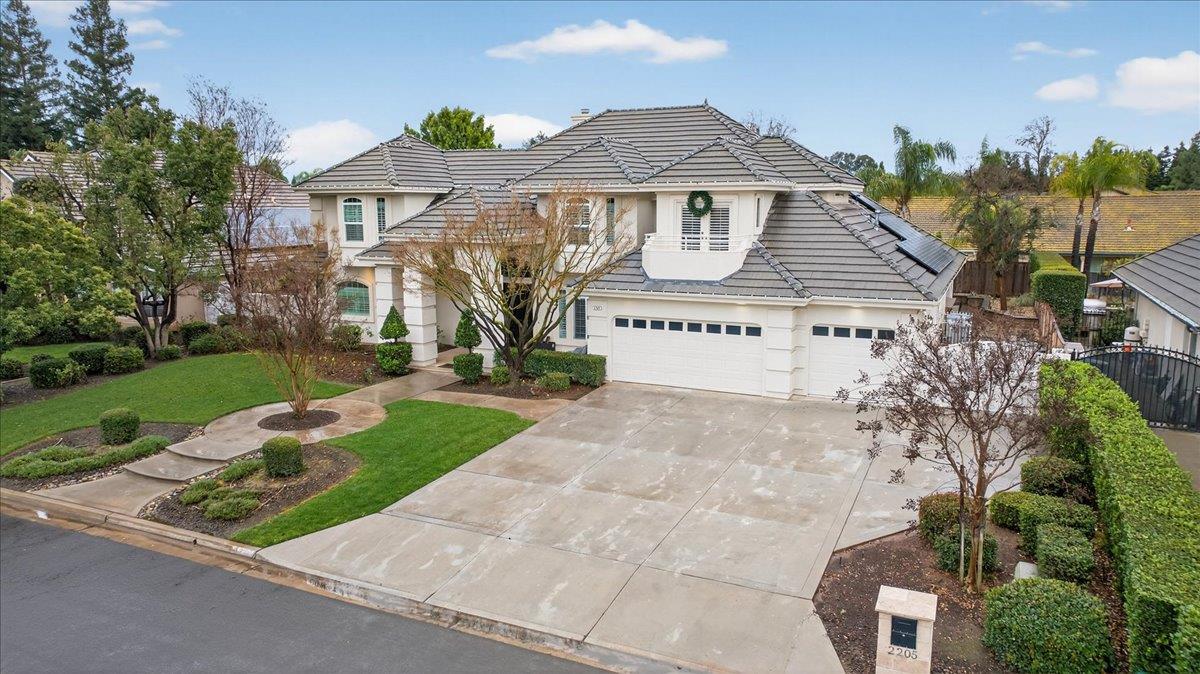 2205 W Fir Ave, Fresno, CA 93711