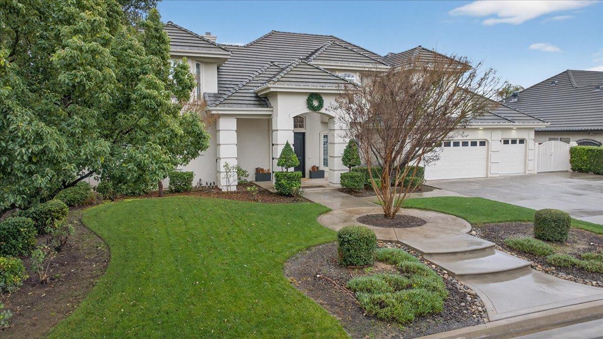 2205 W Fir Ave, Fresno, CA 93711