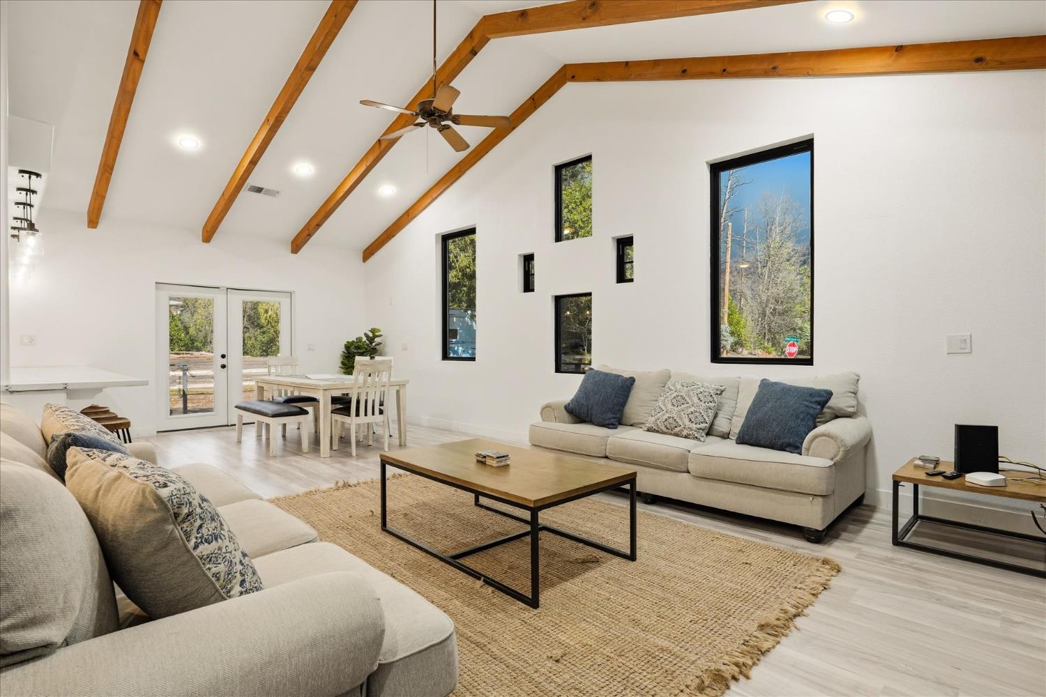 39490 Crane Valley Ct, Bass Lake, CA 93604