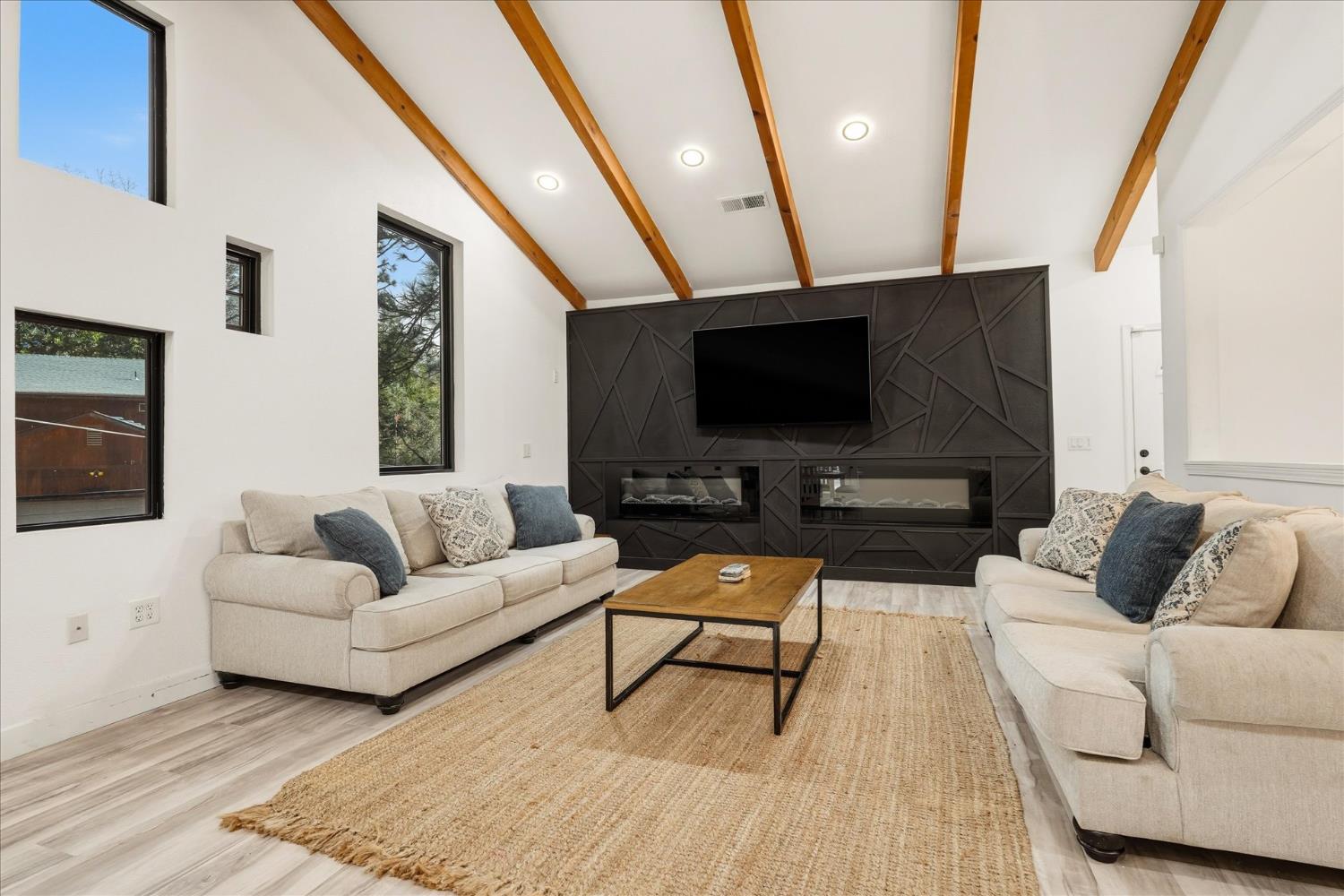 39490 Crane Valley Ct, Bass Lake, CA 93604