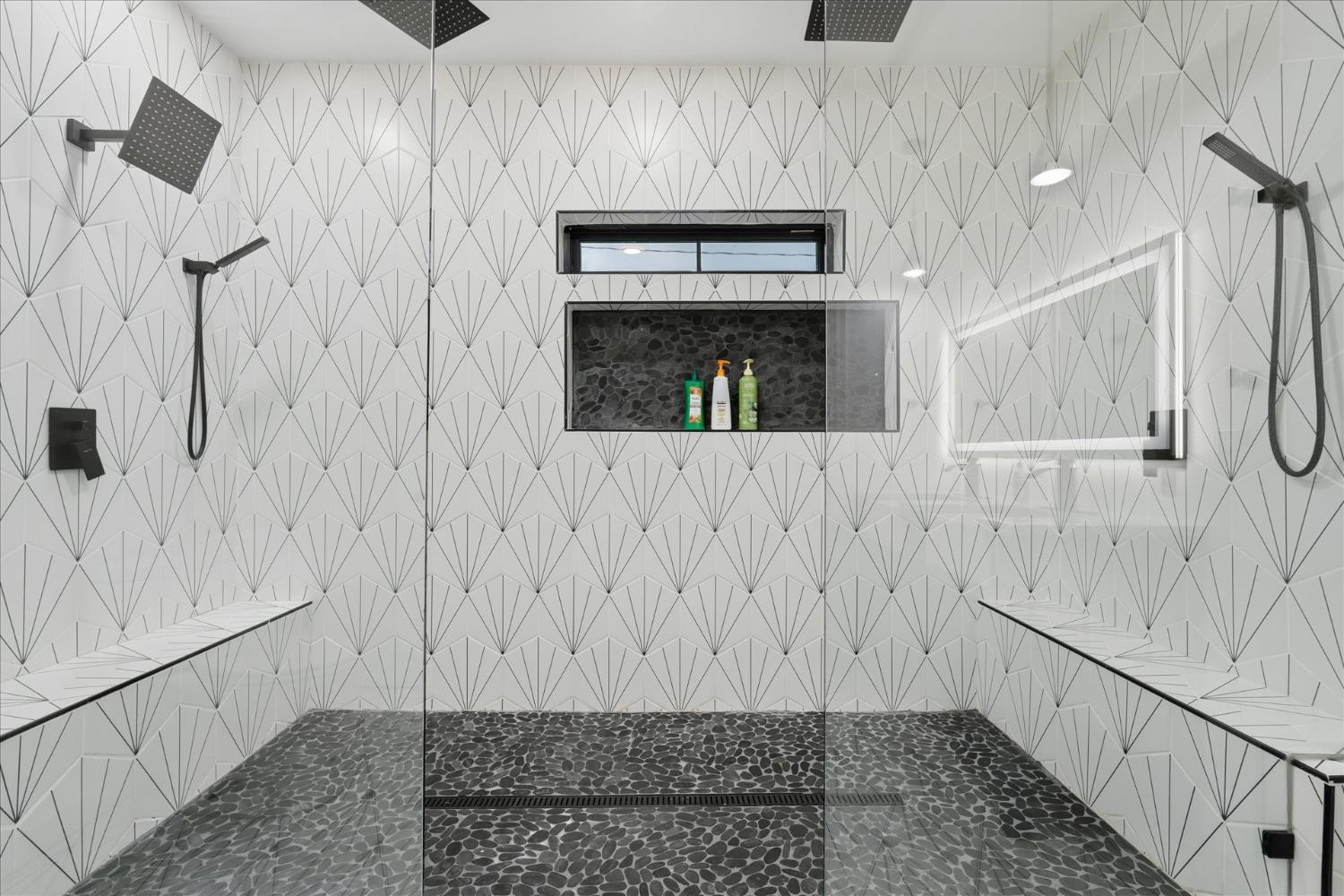 39490 Crane Valley Ct, Bass Lake, CA 93604