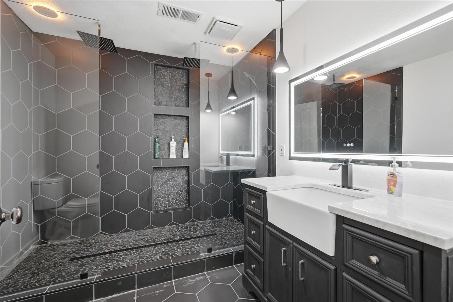 39490 Crane Valley Ct, Bass Lake, CA 93604