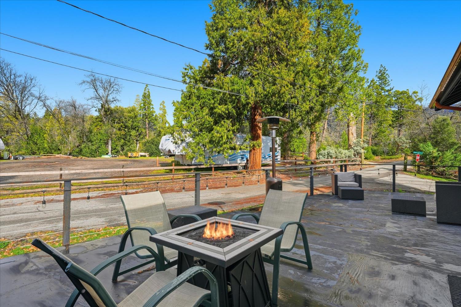 39490 Crane Valley Ct, Bass Lake, CA 93604