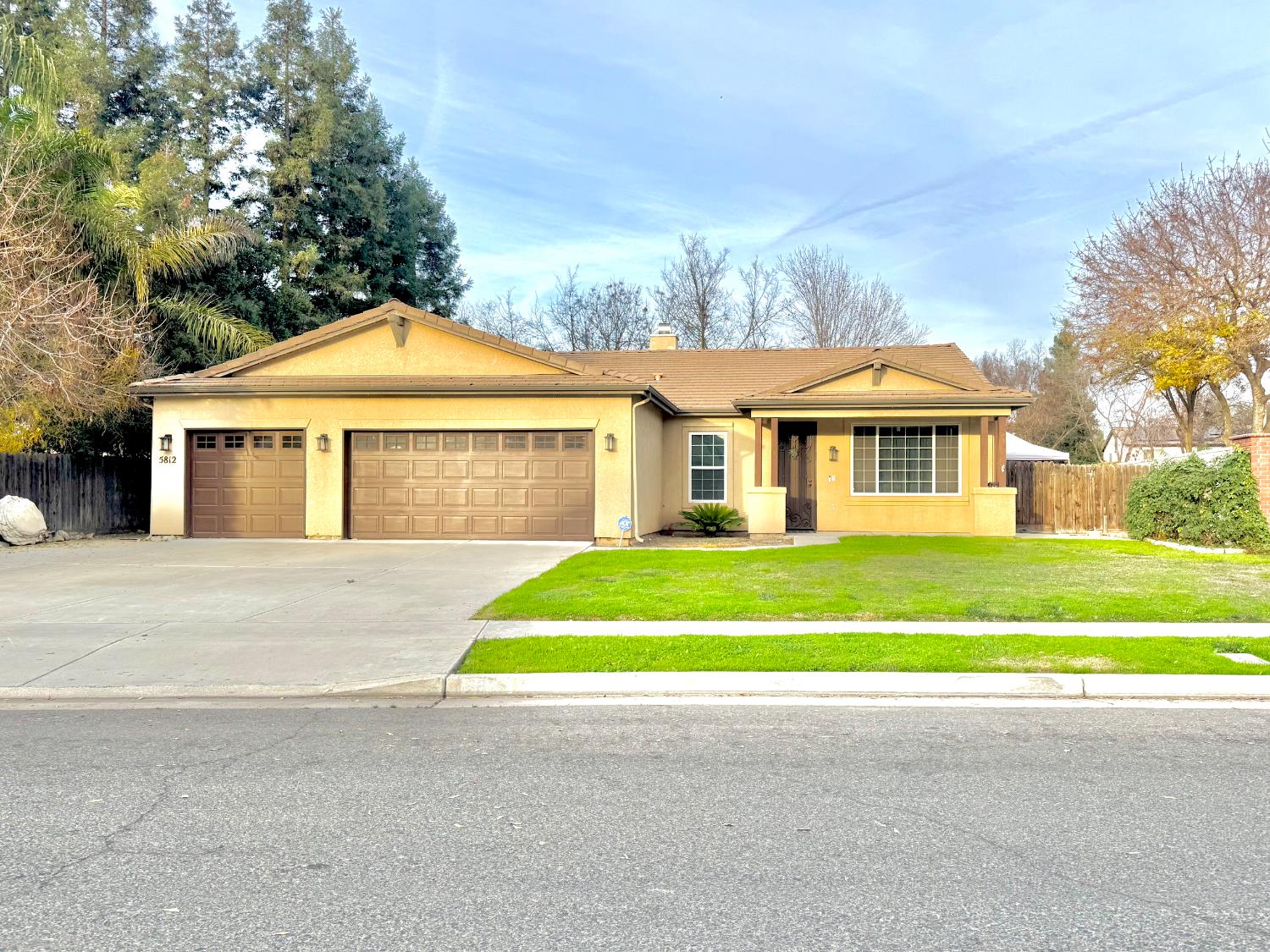 5812 W Ceres Ave, Visalia, CA 93291