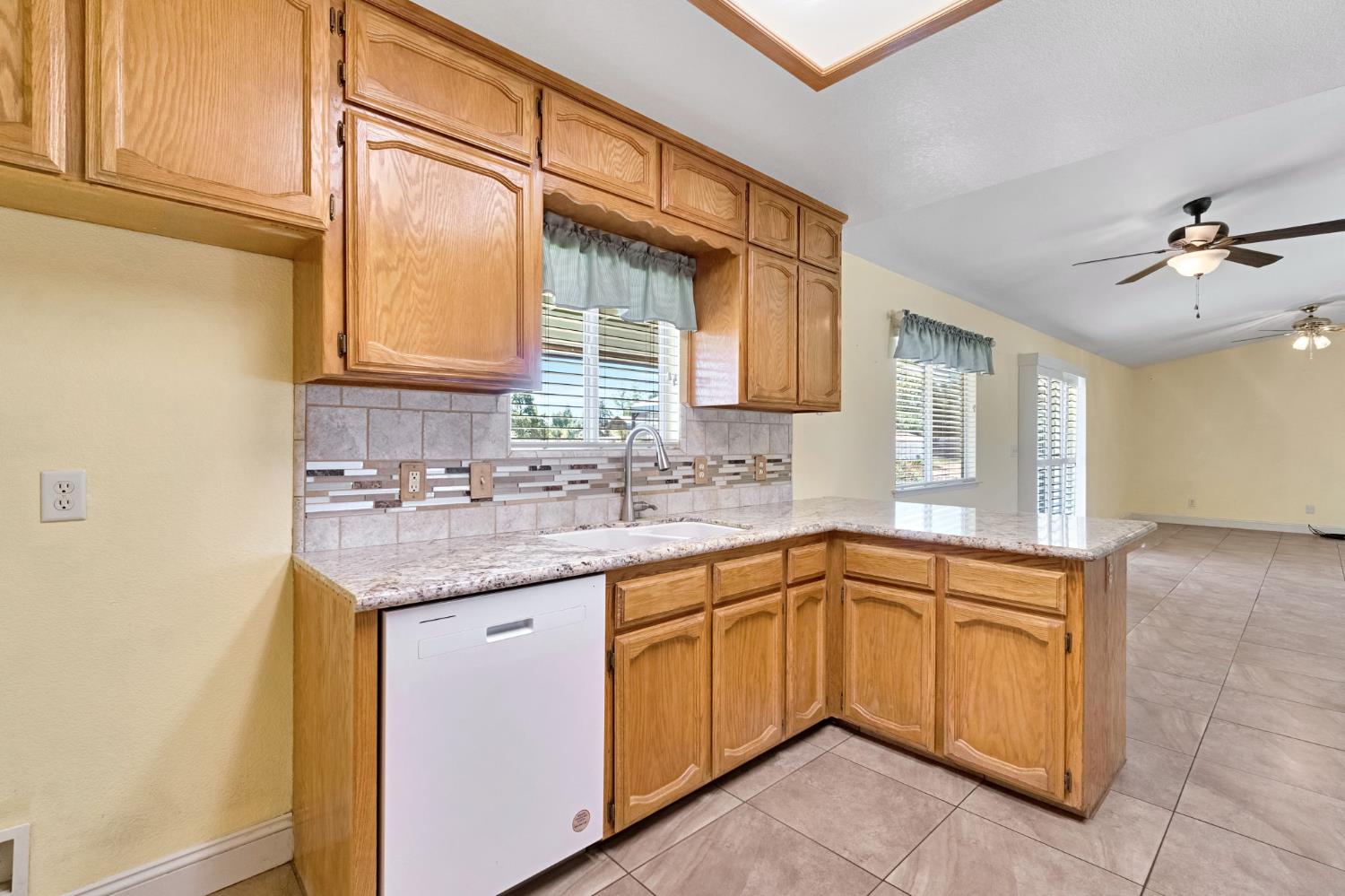14183 Road 24, Madera, CA 93637