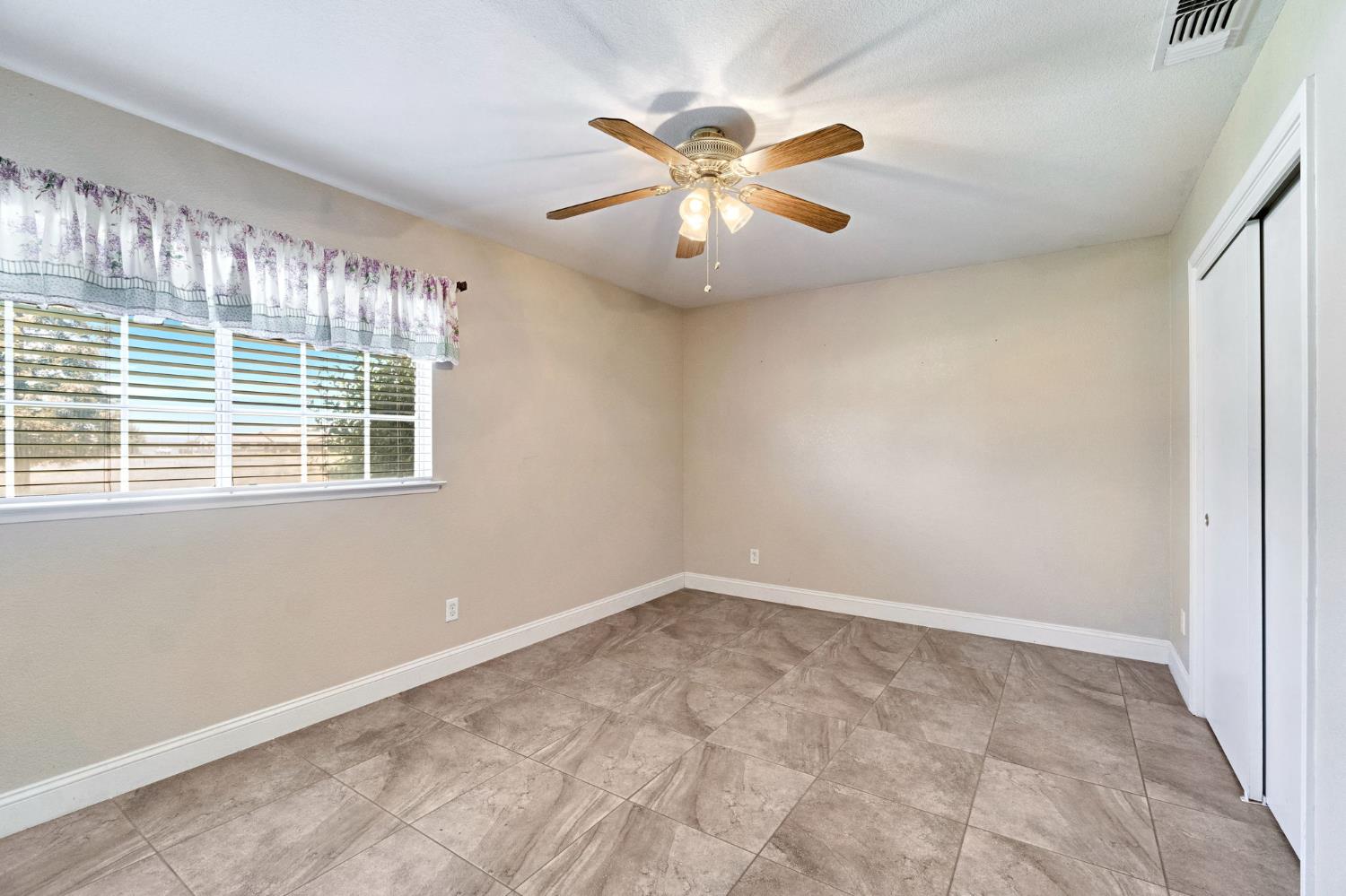 14183 Road 24, Madera, CA 93637