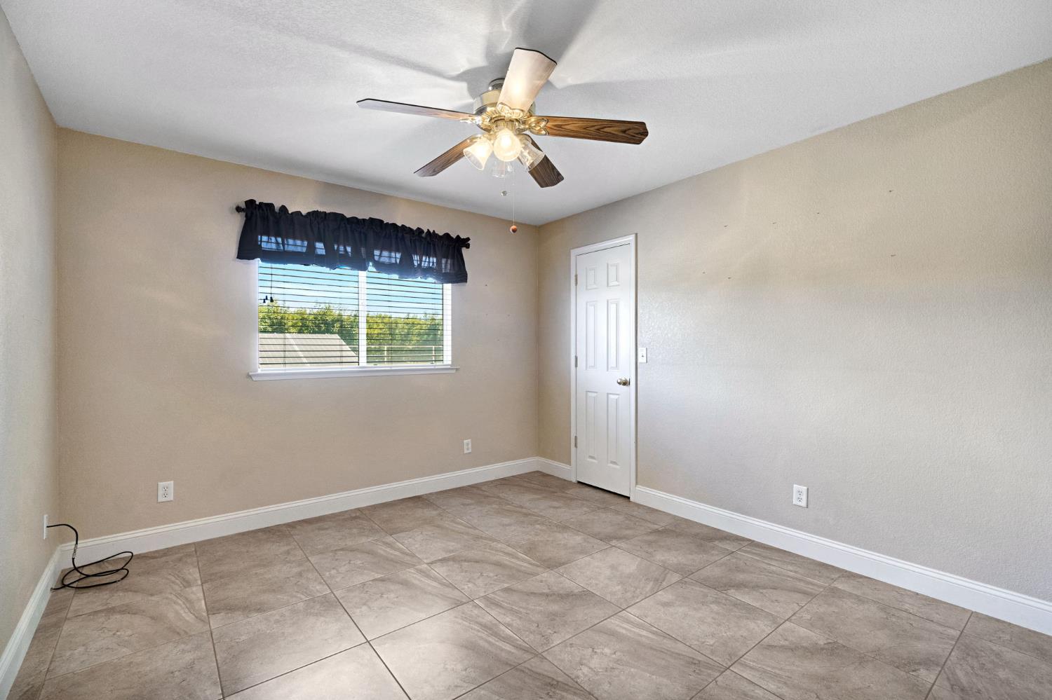 14183 Road 24, Madera, CA 93637