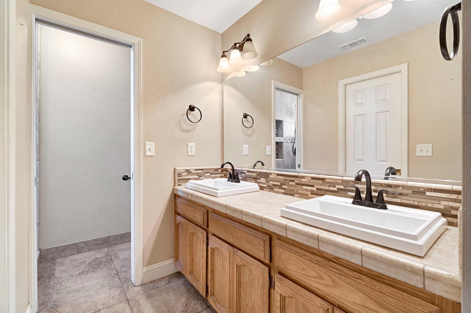 14183 Road 24, Madera, CA 93637