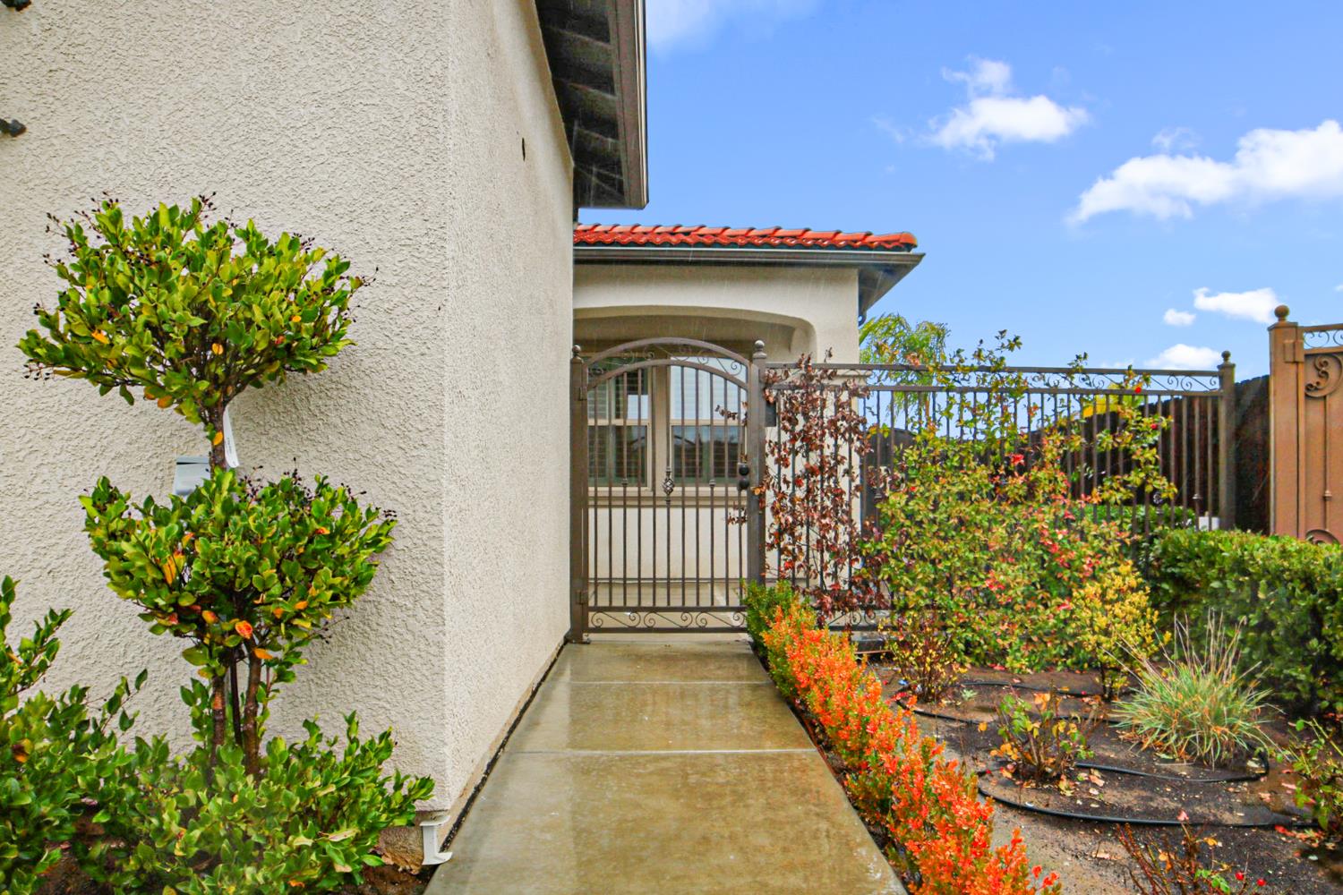 2941 Loyola Ave, Clovis, CA 93619