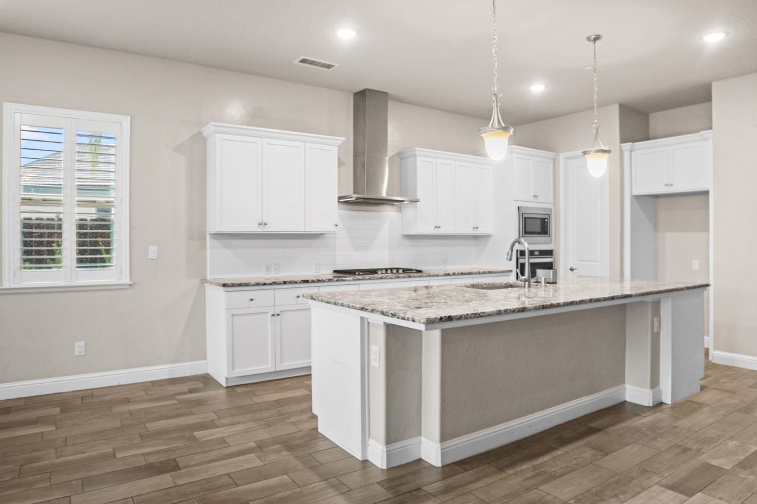 2941 Loyola Ave, Clovis, CA 93619