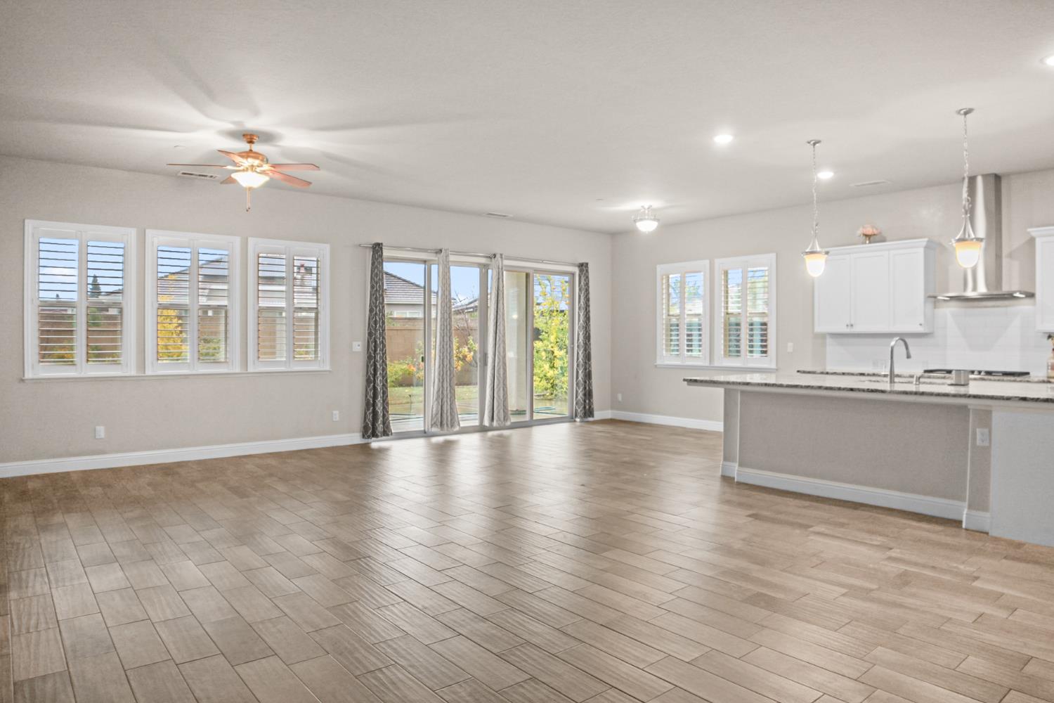 2941 Loyola Ave, Clovis, CA 93619