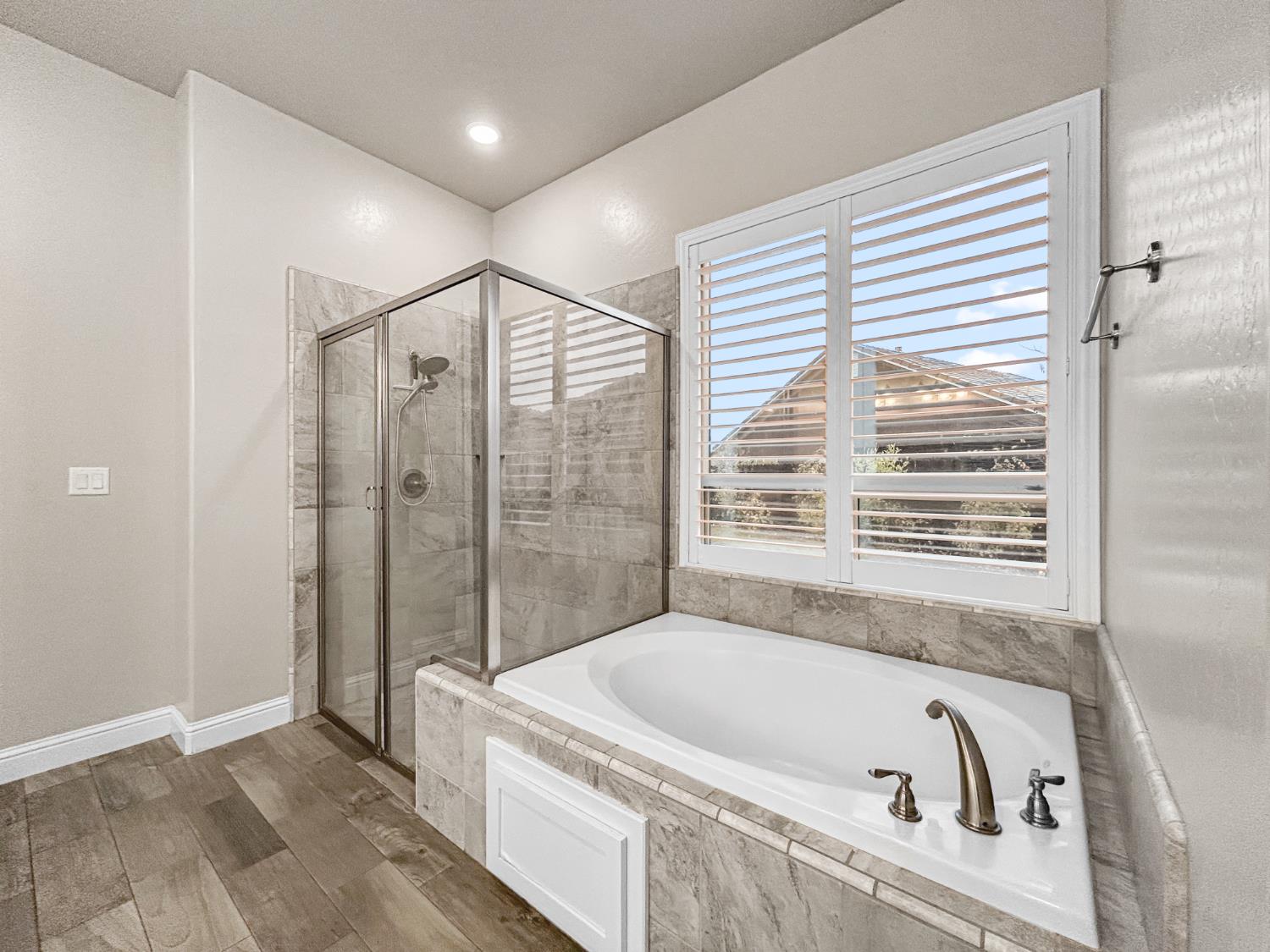 2941 Loyola Ave, Clovis, CA 93619