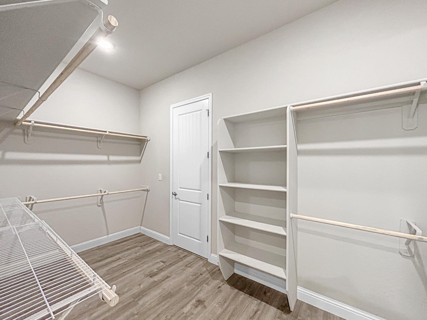 2941 Loyola Ave, Clovis, CA 93619