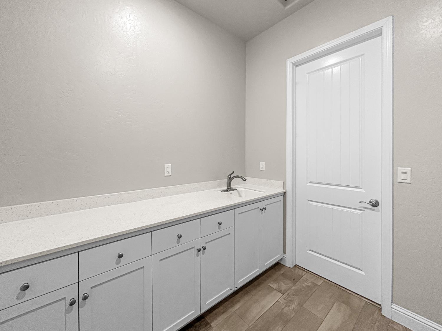 2941 Loyola Ave, Clovis, CA 93619