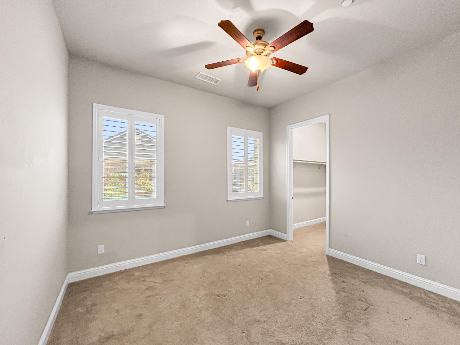 2941 Loyola Ave, Clovis, CA 93619