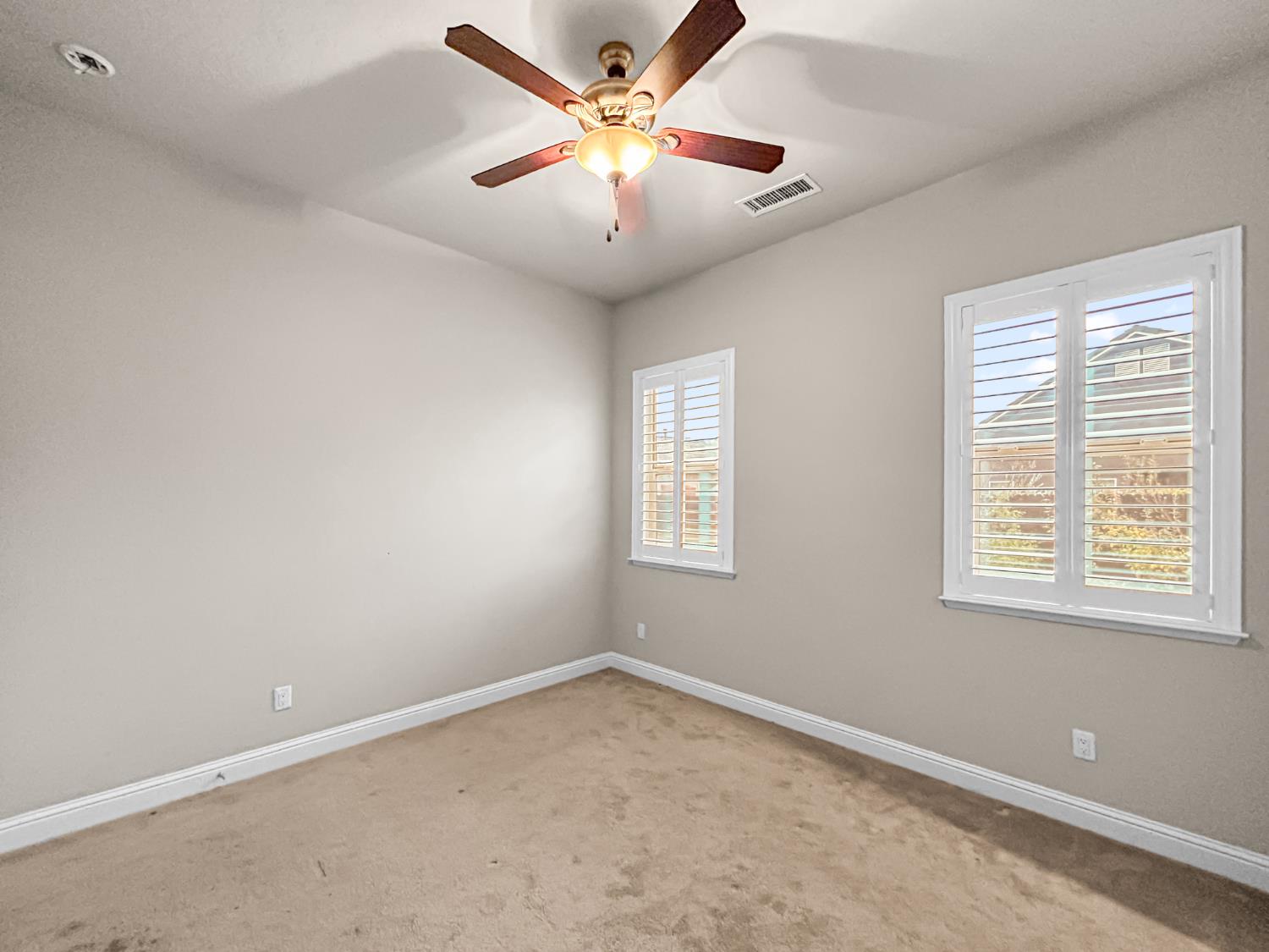 2941 Loyola Ave, Clovis, CA 93619