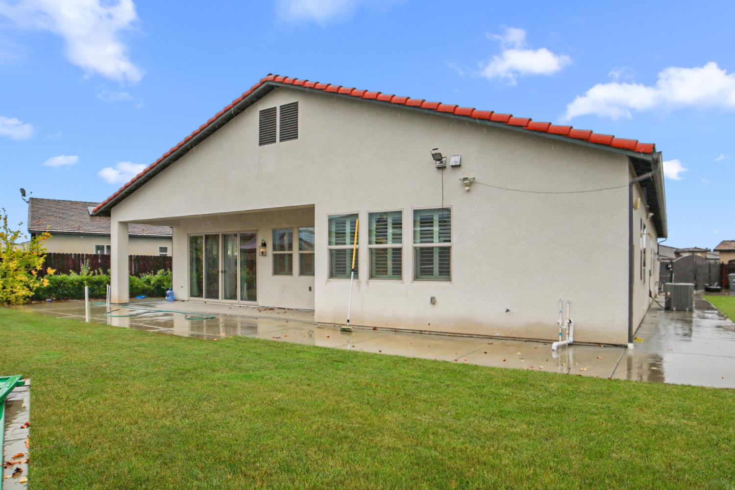 2941 Loyola Ave, Clovis, CA 93619