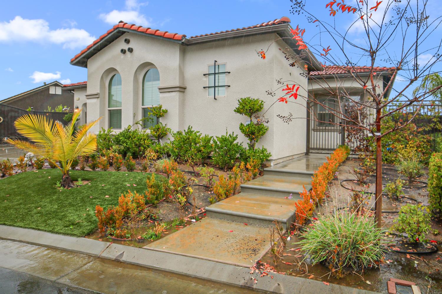 2941 Loyola Ave, Clovis, CA 93619