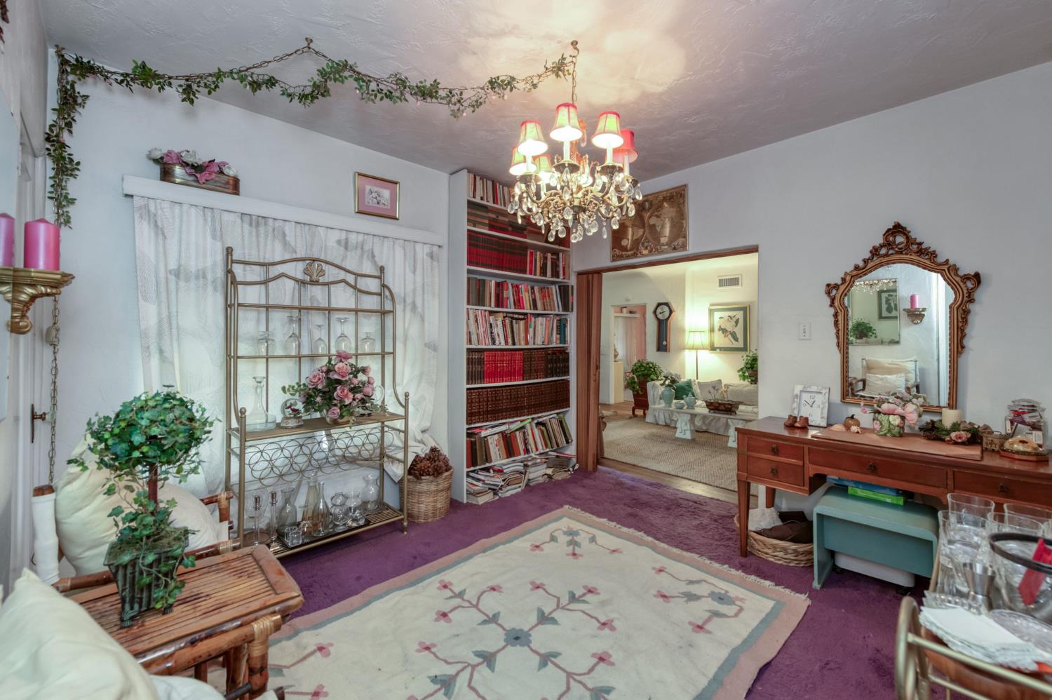 4042 N Maroa Ave, Fresno, CA 93704