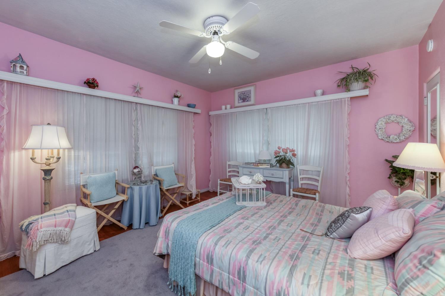 4042 N Maroa Ave, Fresno, CA 93704