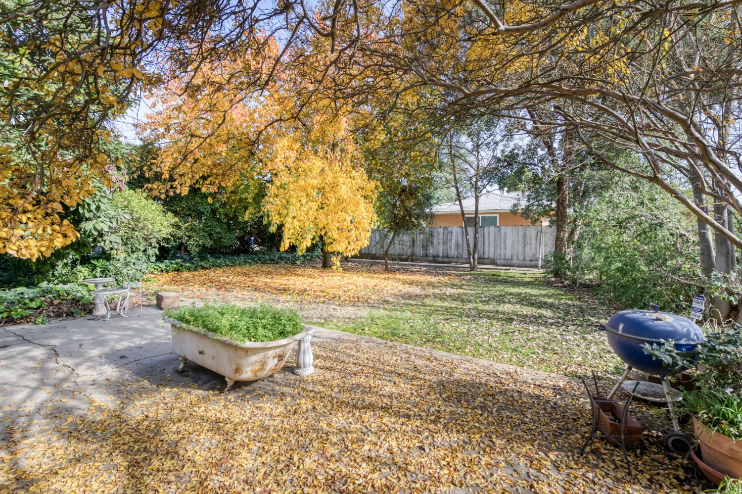 4042 N Maroa Ave, Fresno, CA 93704