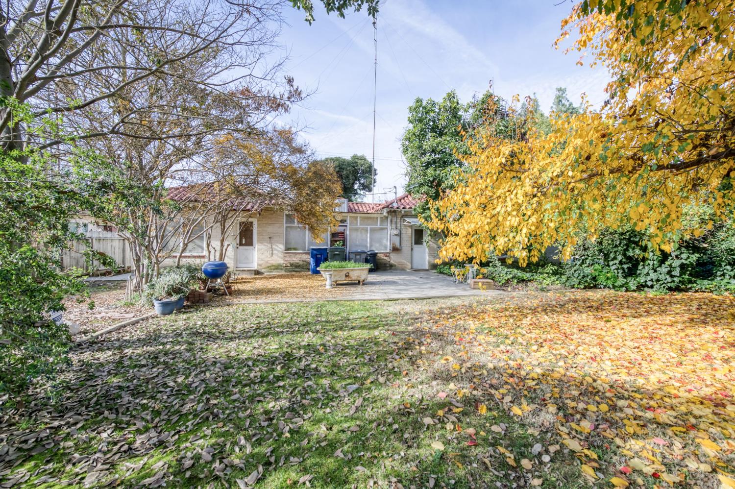 4042 N Maroa Ave, Fresno, CA 93704