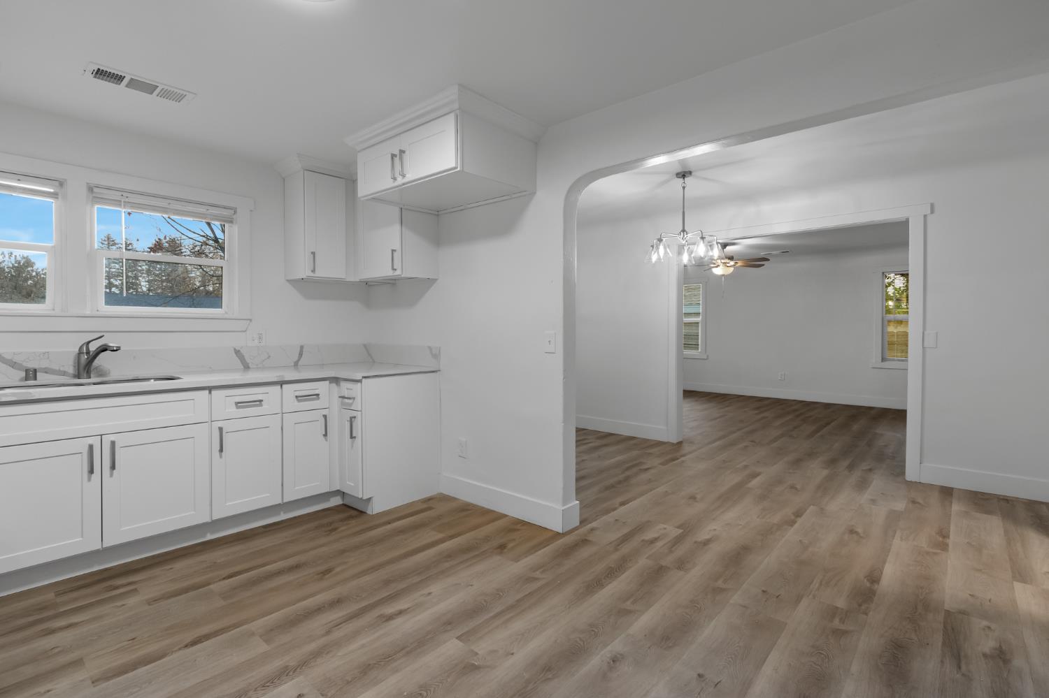 212 Sonoma Ave, Chowchilla, CA 93610